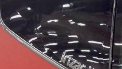 世界杯高清直播平台-科贝：马竞大巴遭巴萨极端球迷投掷物品袭击，导致车窗破裂