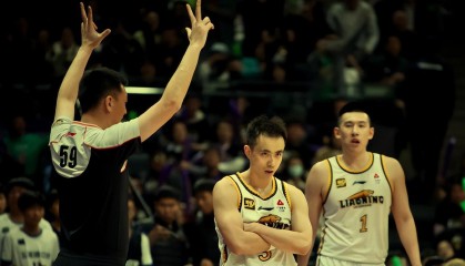 世界杯比赛直播app-恭喜辽篮赢广东5连胜!付豪26+9力压焦泊乔,队长1V2完胜徐杰胡明轩