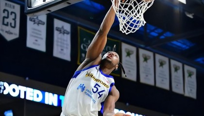 世界杯比赛直播app-发展联盟表现平平，勇士二队先发中锋想要重返NBA还得提升状态？